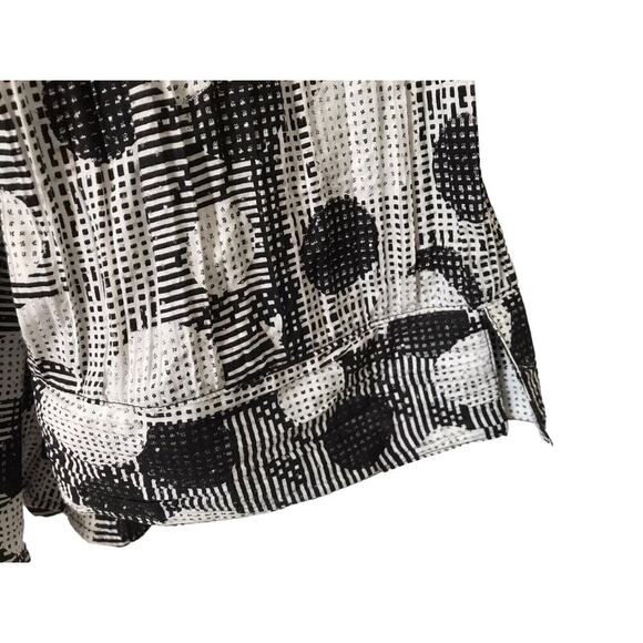 Cato Woman Top Size 26/28W Black White Big Polka Dot Long Sleeve Button Front - Picture 7 of 14